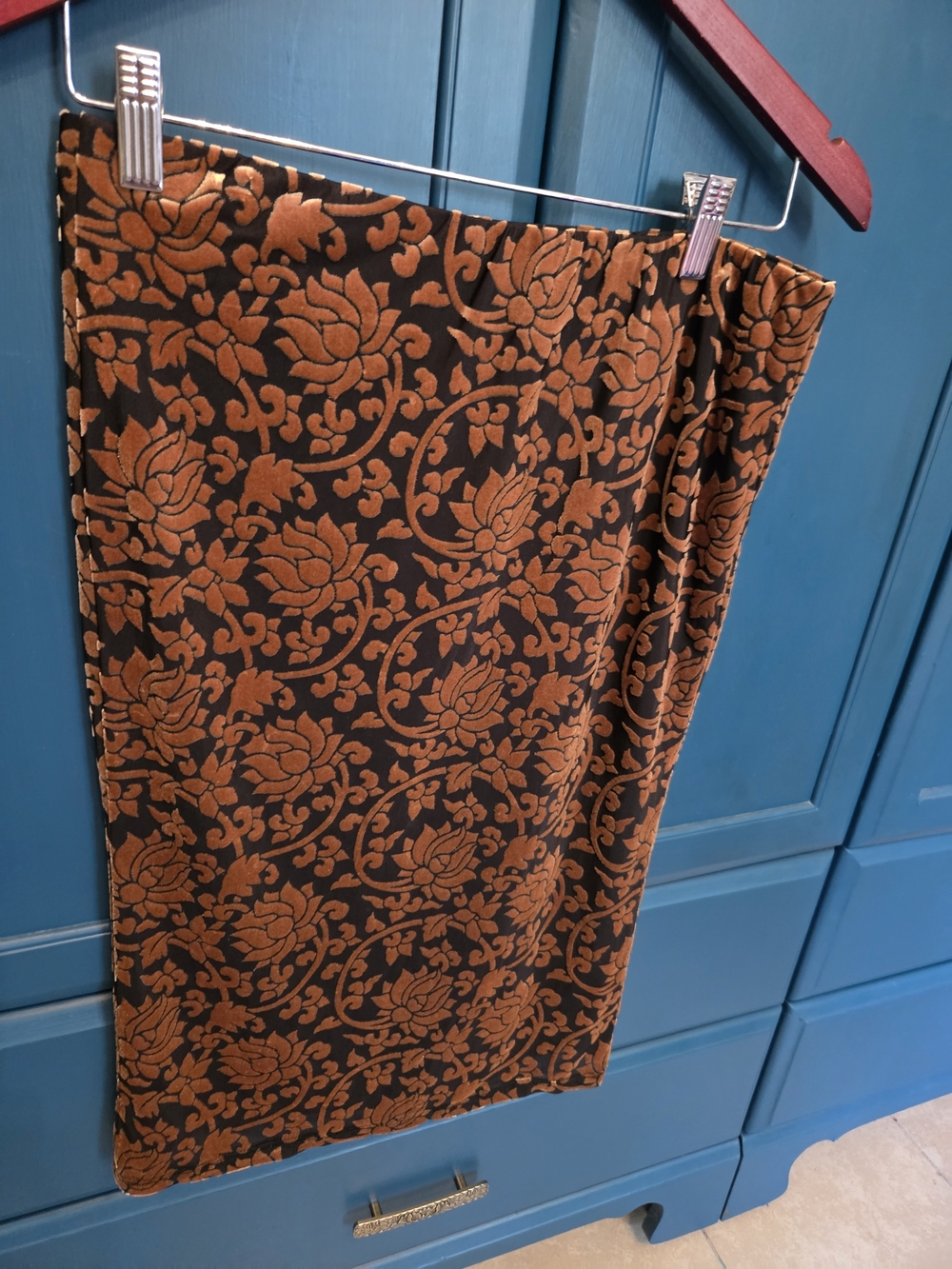 Lily White Black Pencil Skirt with Rust Floral Jacquard
